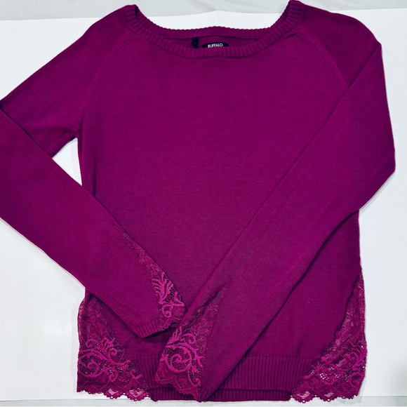 Buffalo Fuscia Sweater with Lace Detail Size Pristine Condition Sz Sm - Picture 1 of 9